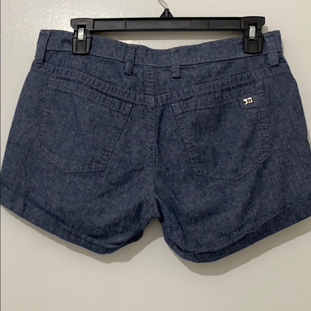 Shorts - Picture 2 of 5